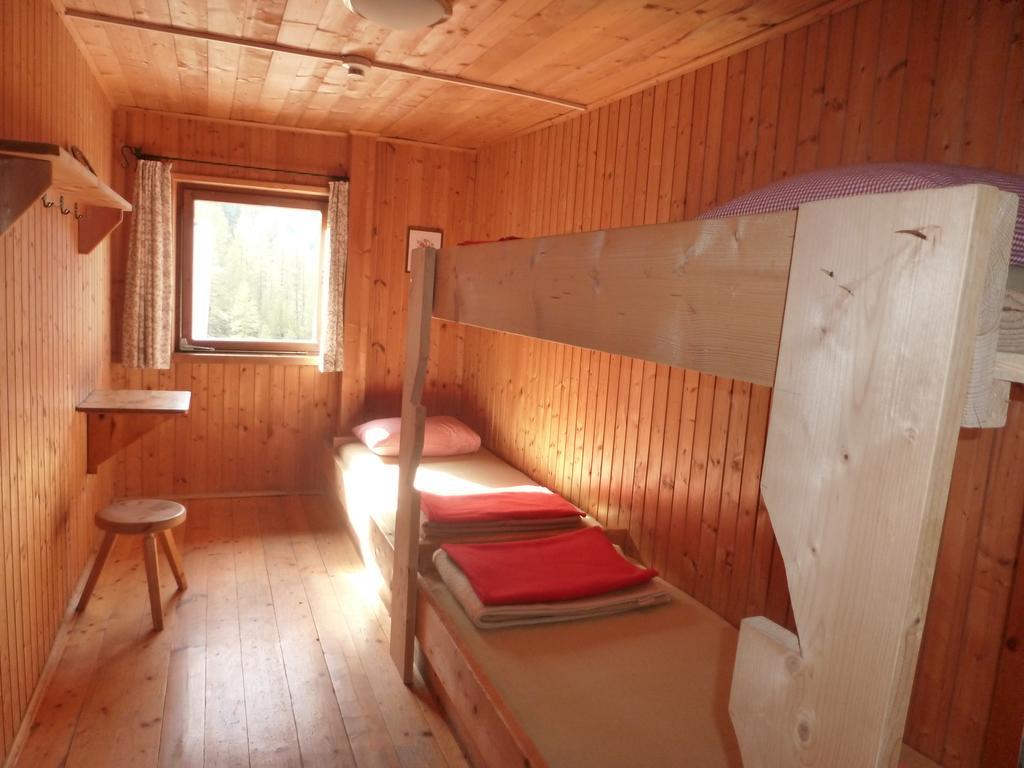 Binsalm- Schutzhuette Vomp Quarto foto